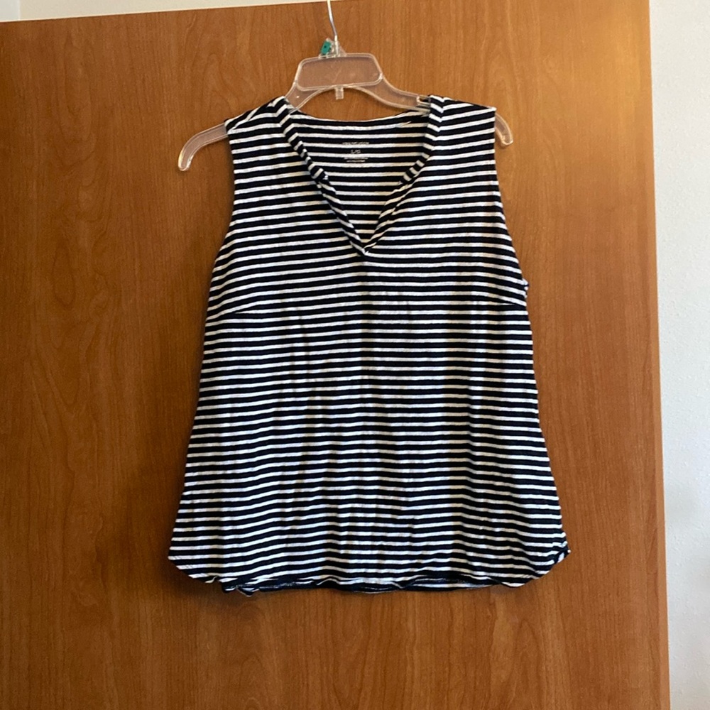 Business casual top